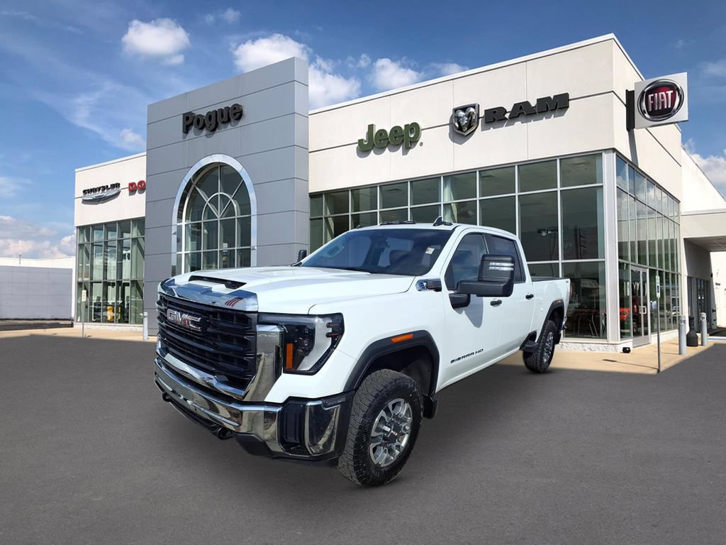 Used 2024 GMC Sierra 2500 Pro w/ Convenience Package AWD/4WD image 4