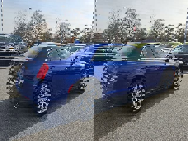 Used 2019 Chrysler 300 Touring w/ Chrome Appearance Package image 7