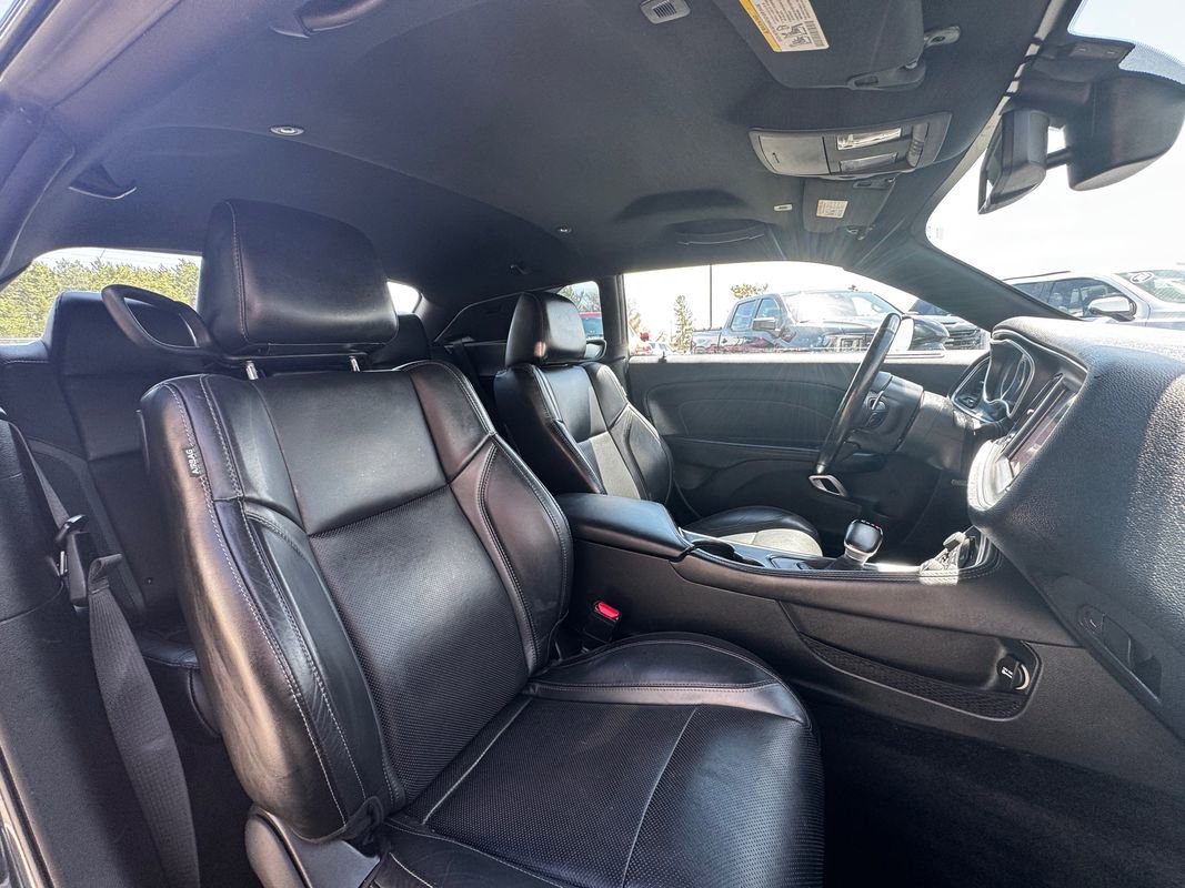 Used 2018 Dodge Challenger GT AWD/4WD image 27