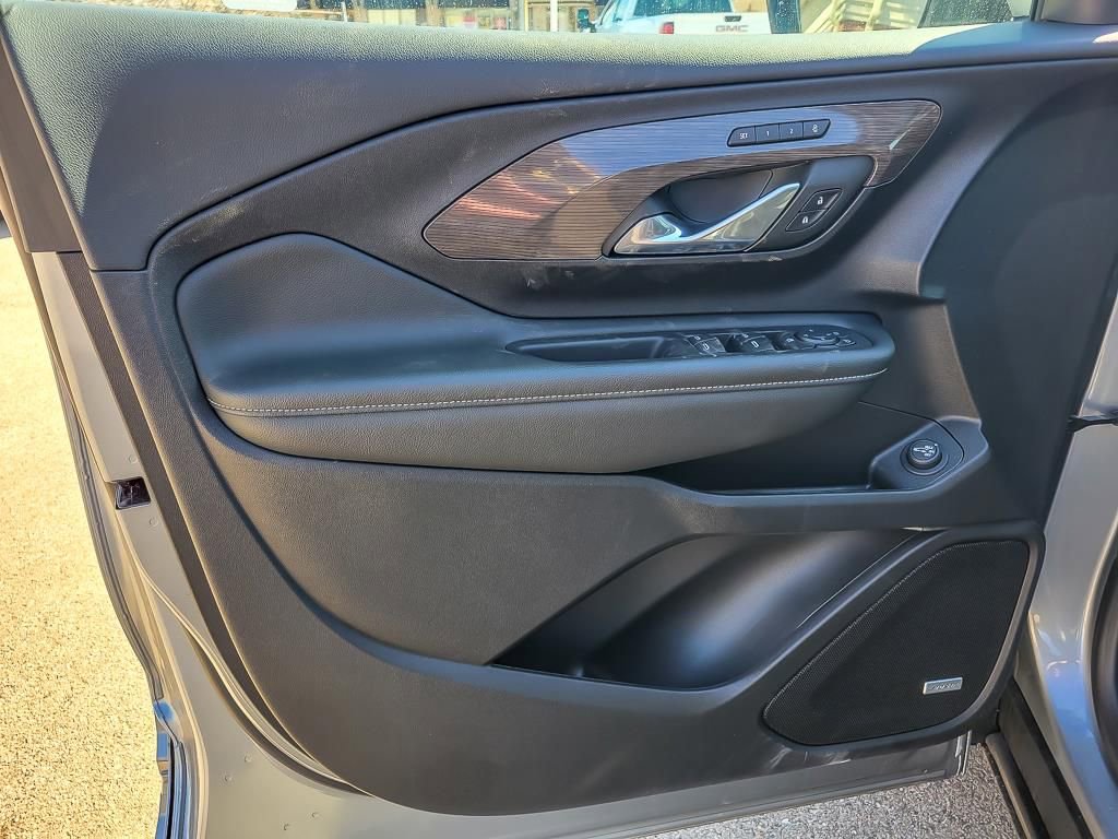 Used 2024 GMC Terrain Denali w/ Denali Premium Package image 19