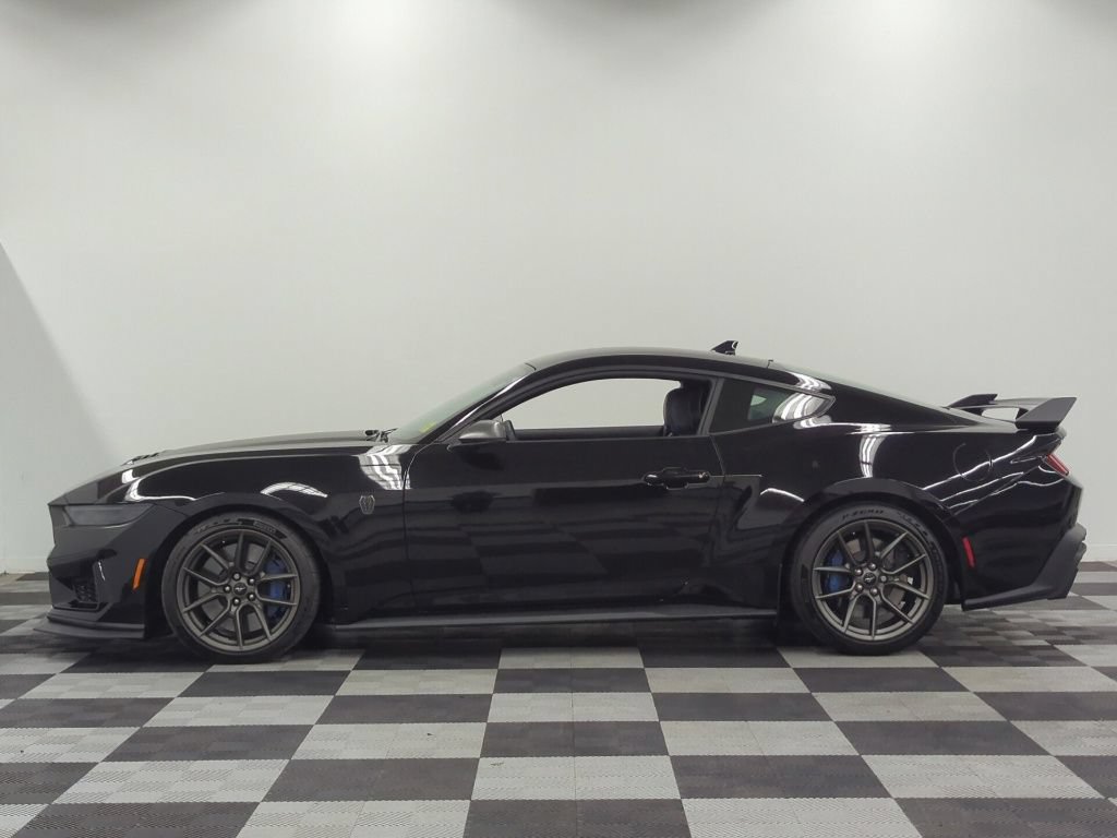 Used 2025 Ford Mustang Dark Horse w/ Dark Horse Handlin Package RWD image 4