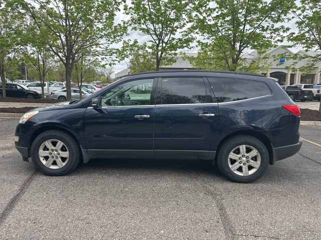 Used 2011 Chevrolet Traverse LT w/ Personal Connectivity Package AWD/4WD image 2