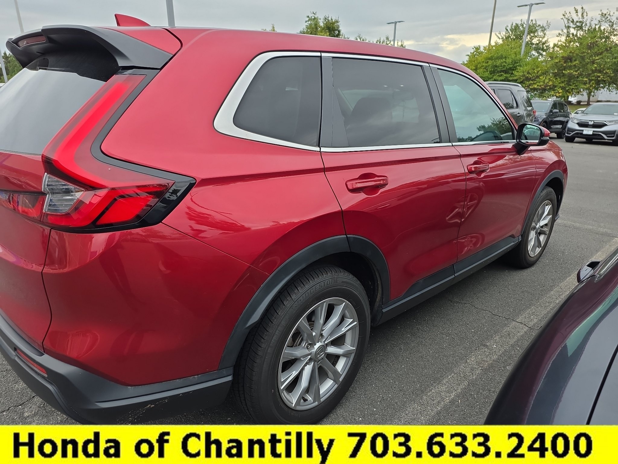 Used 2024 Honda CR-V EX image 2