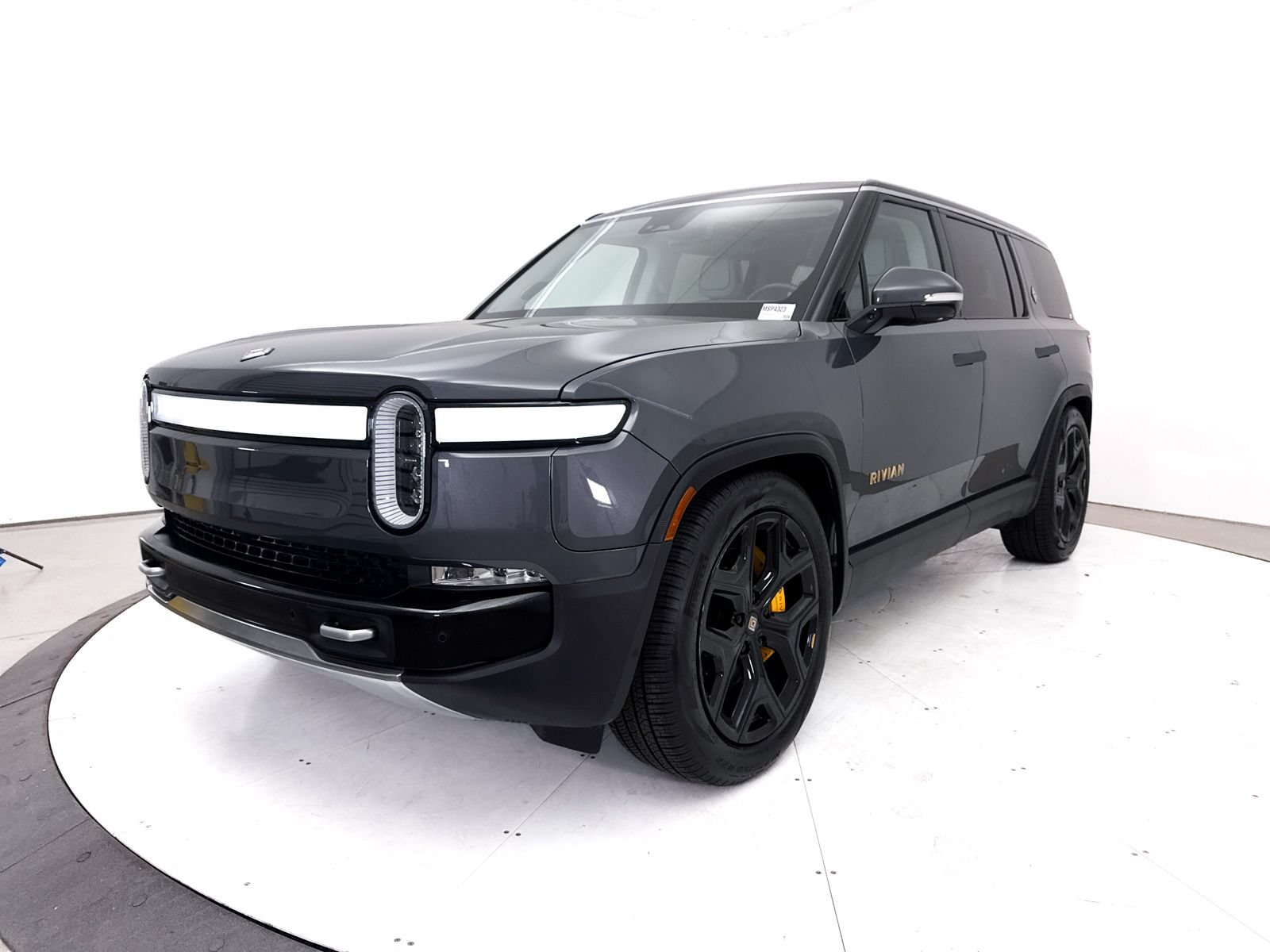 Used 2023 Rivian R1S Adventure AWD/4WD image 35
