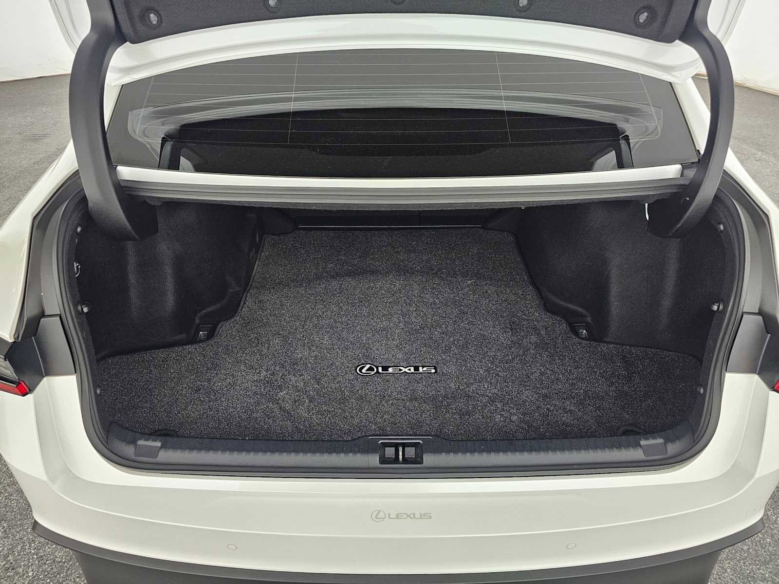 Used 2024 Lexus IS 300 AWD w/ Premium Package image 14