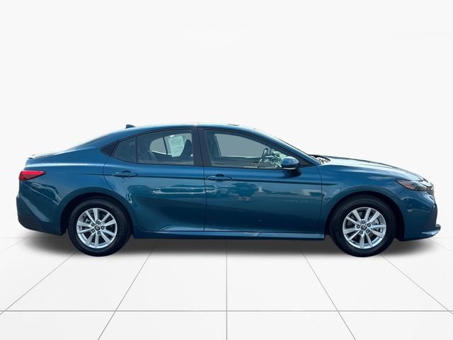 Used 2025 Toyota Camry LE w/ Convenience Package FWD image 7