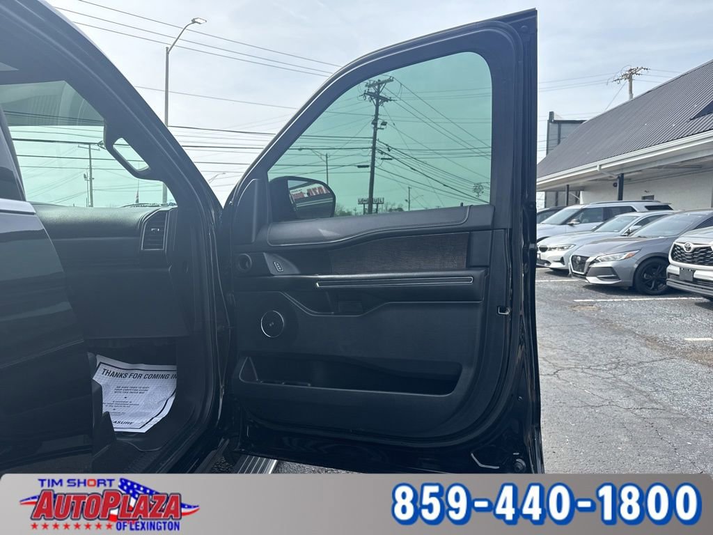 Used 2020 Ford Expedition Limited AWD/4WD image 32