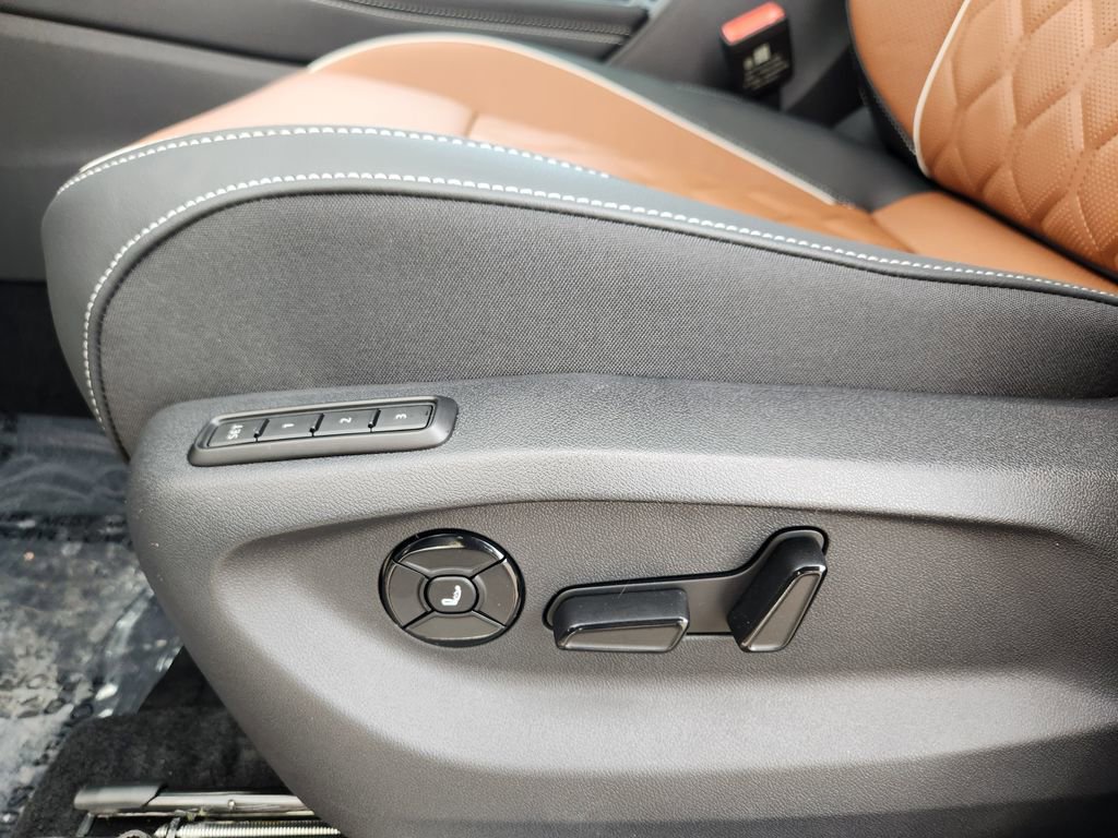 New 2026 Volkswagen Tiguan SEL R-Line image 13