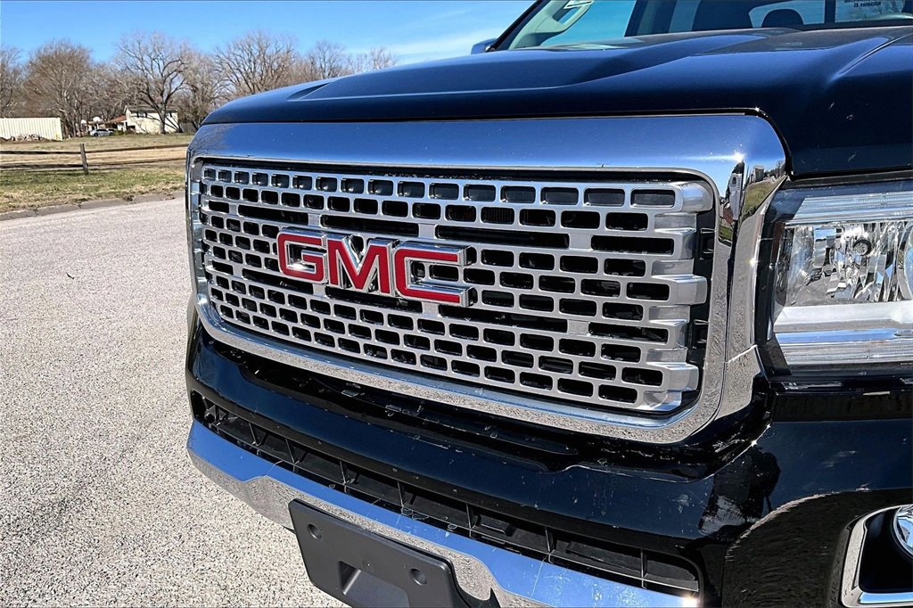 Used 2020 GMC Canyon Denali image 28