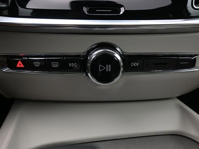 New 2026 Volvo V60 B5 Cross Country Plus w/ Protection Package Premier image 37