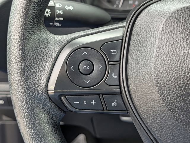 Used 2023 Toyota Corolla LE image 21
