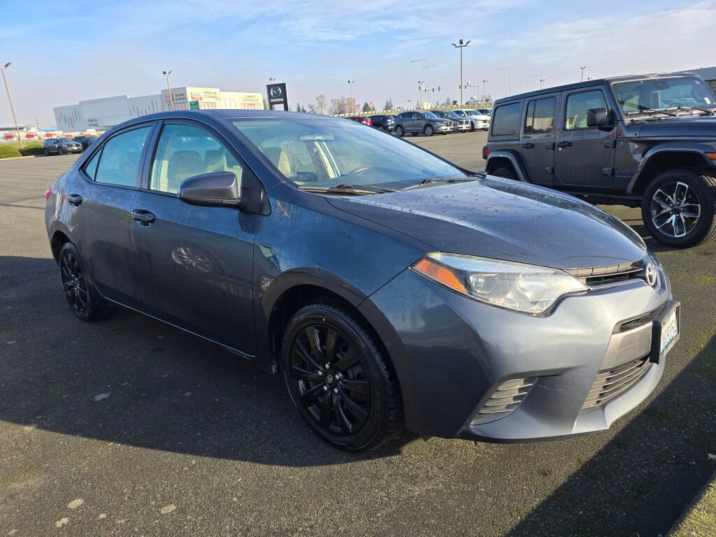 Used 2016 Toyota Corolla LE image 3