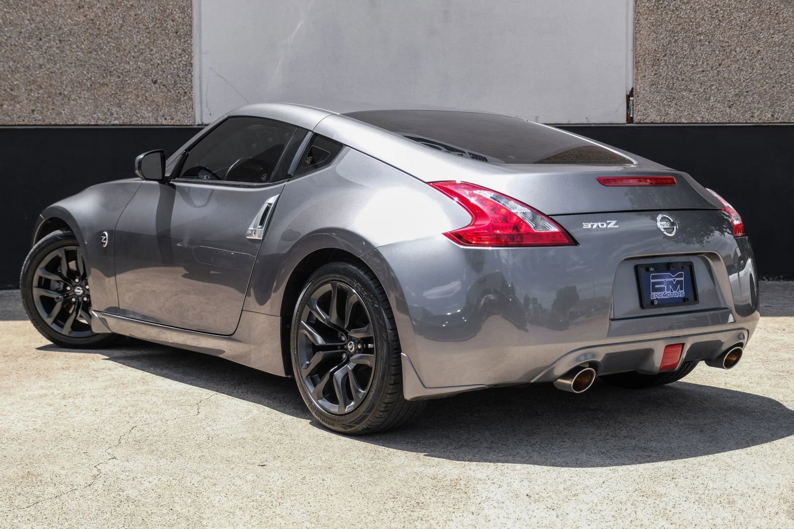 Used 2016 Nissan 370Z Coupe RWD image 9