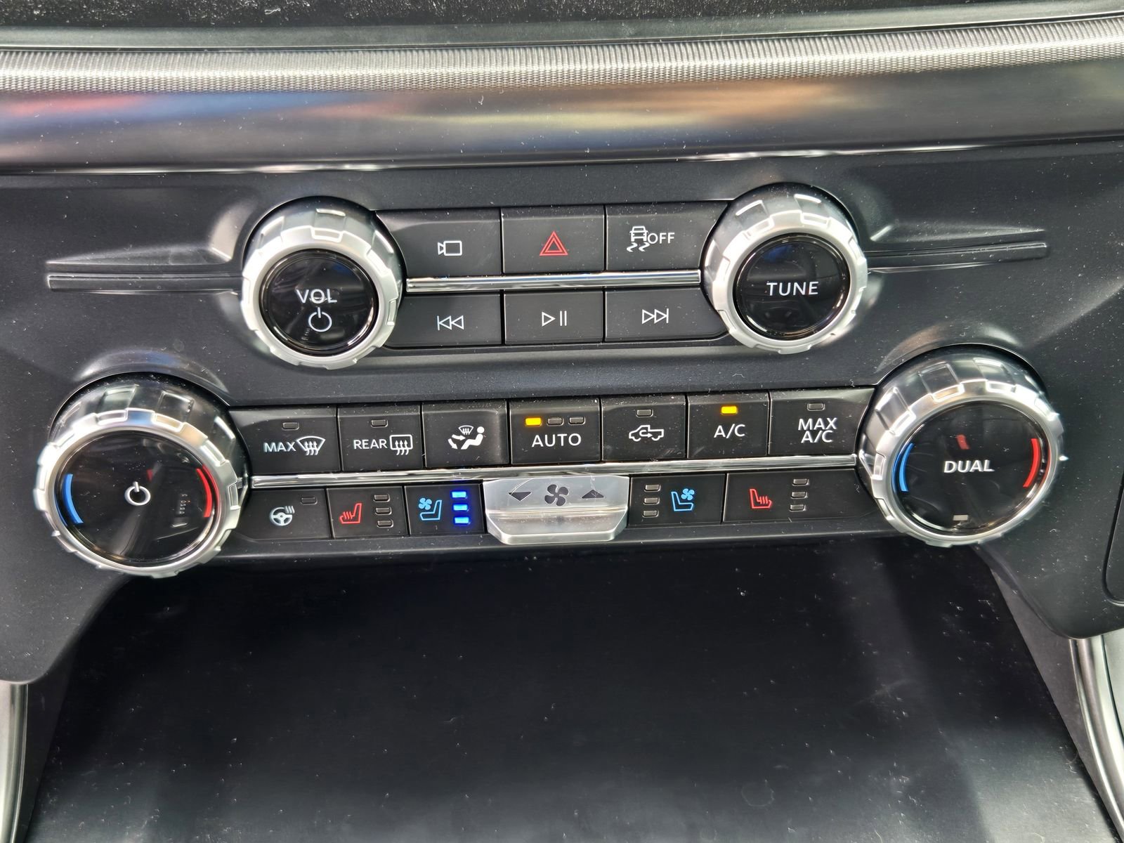 Used 2026 Ford F150 Lariat w/ FX4 Off-Road Package AWD/4WD image 18