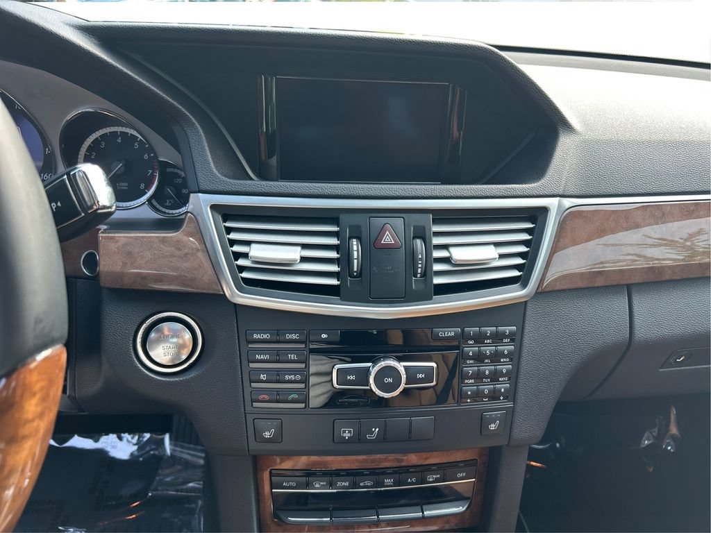 Used 2013 Mercedes-Benz E 350 Sedan image 16
