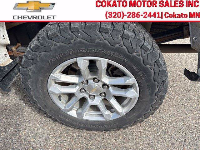 Used 2023 Chevrolet Silverado 1500 LT w/ Z71 Off-Road Package AWD/4WD image 9