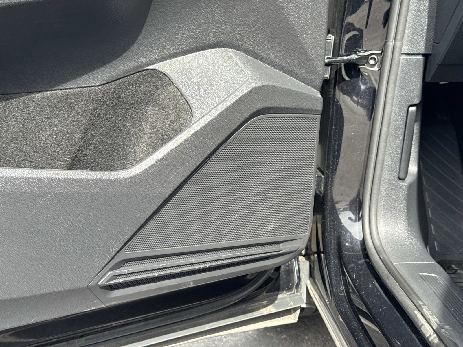 Certified 2023 Volkswagen Tiguan SE w/ Panoramic Sunroof Package image 21