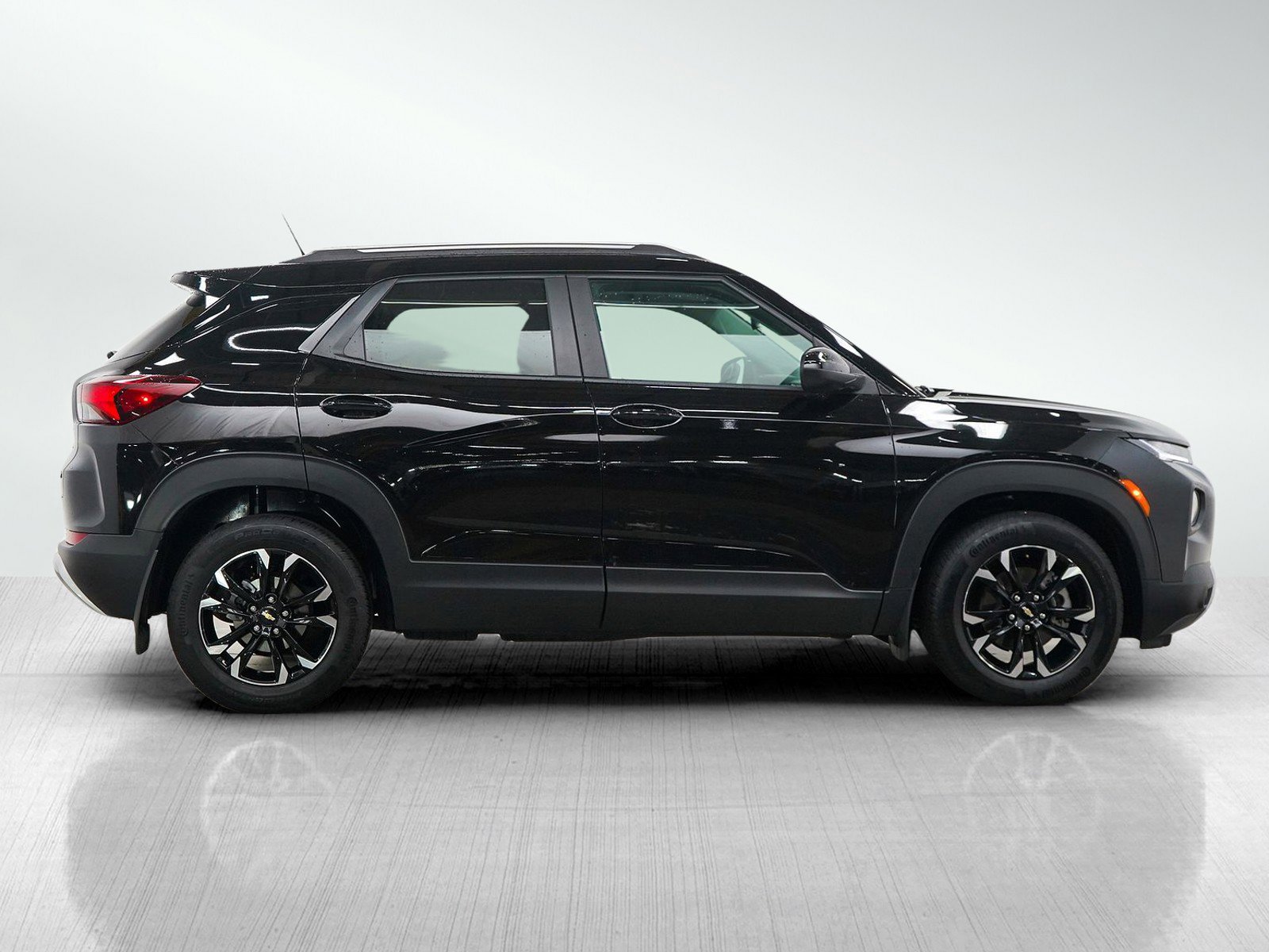 Used 2023 Chevrolet TrailBlazer LT FWD image 6