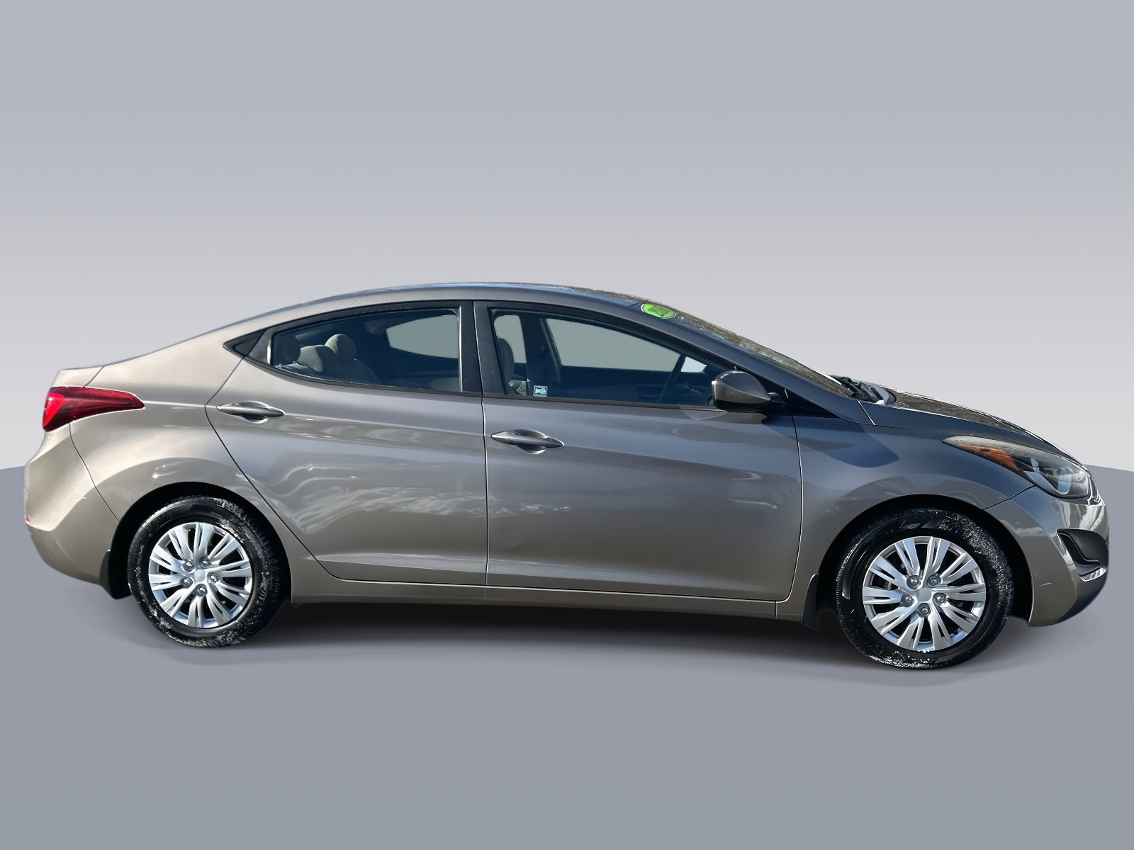 Used 2016 Hyundai Elantra SE image 2