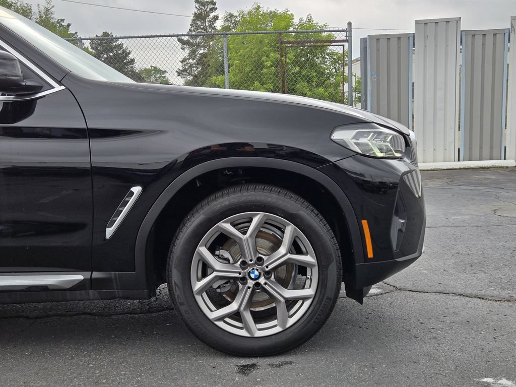 Used 2023 BMW X3 xDrive30i w/ Convenience Package w/ZPA AWD/4WD image 9