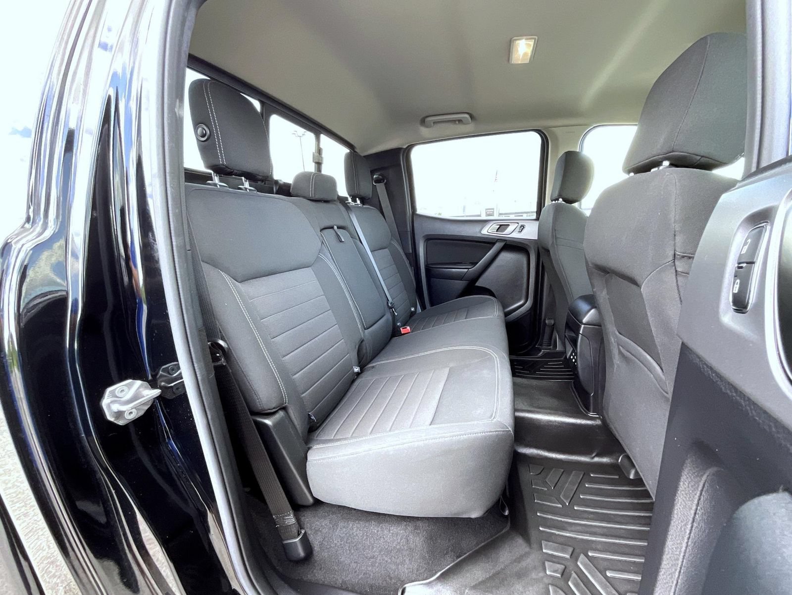Used 2019 Ford Ranger XLT w/ Equipment Group 302A Luxury AWD/4WD image 18