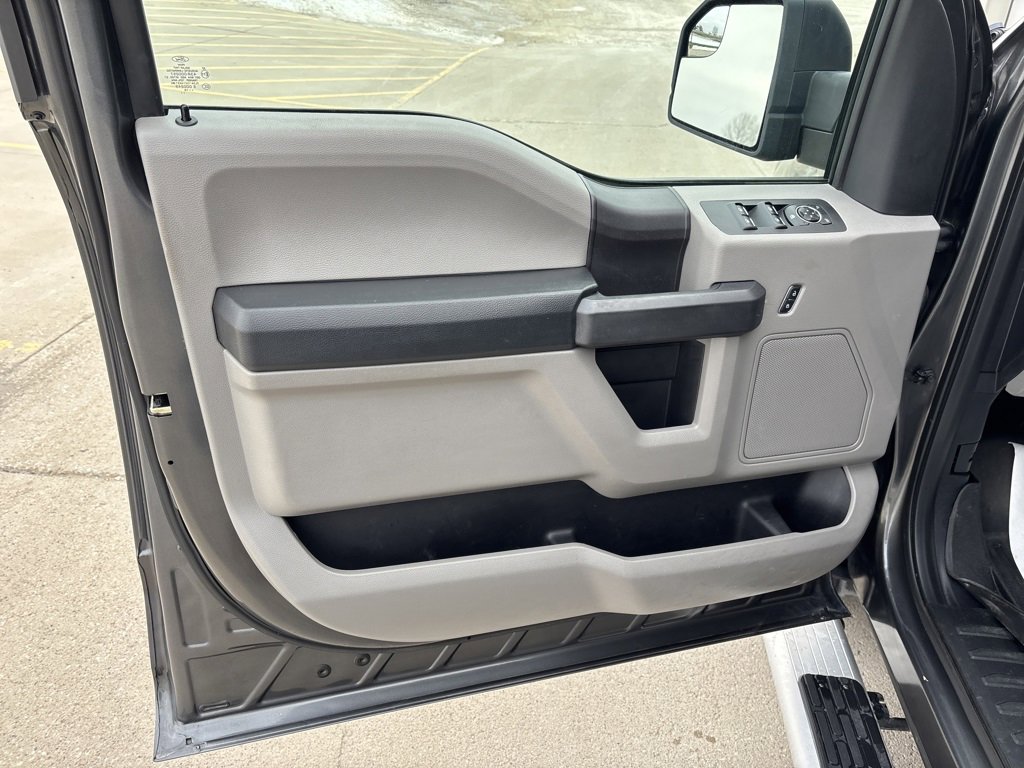 Used 2016 Ford F150 XL w/ Equipment Group 101A Mid image 15