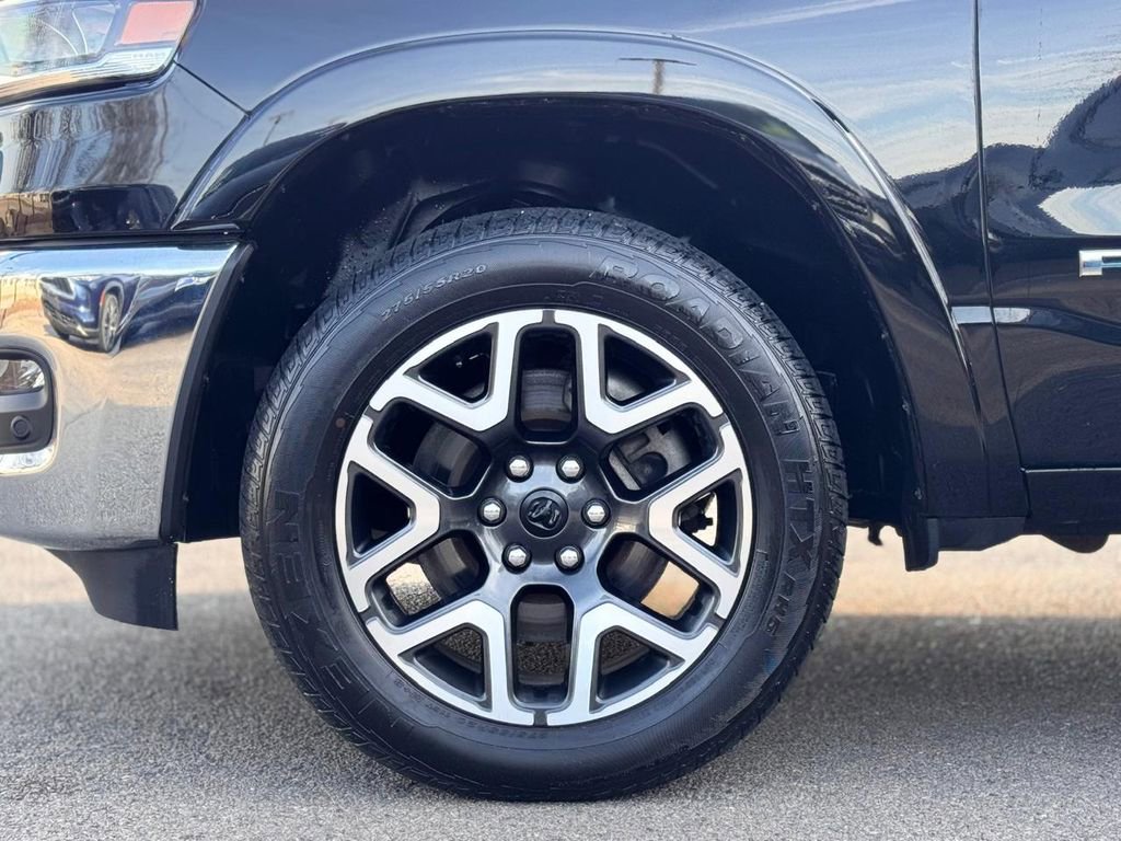 Used 2025 RAM 1500 Laramie image 11