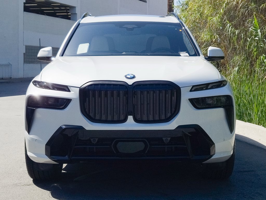 New 2026 BMW X7 xDrive40i w/ M Sport Package image 2