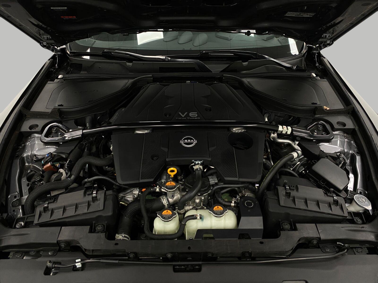 Used 2024 Nissan Z Sport w/ Floor Mat Package RWD image 11