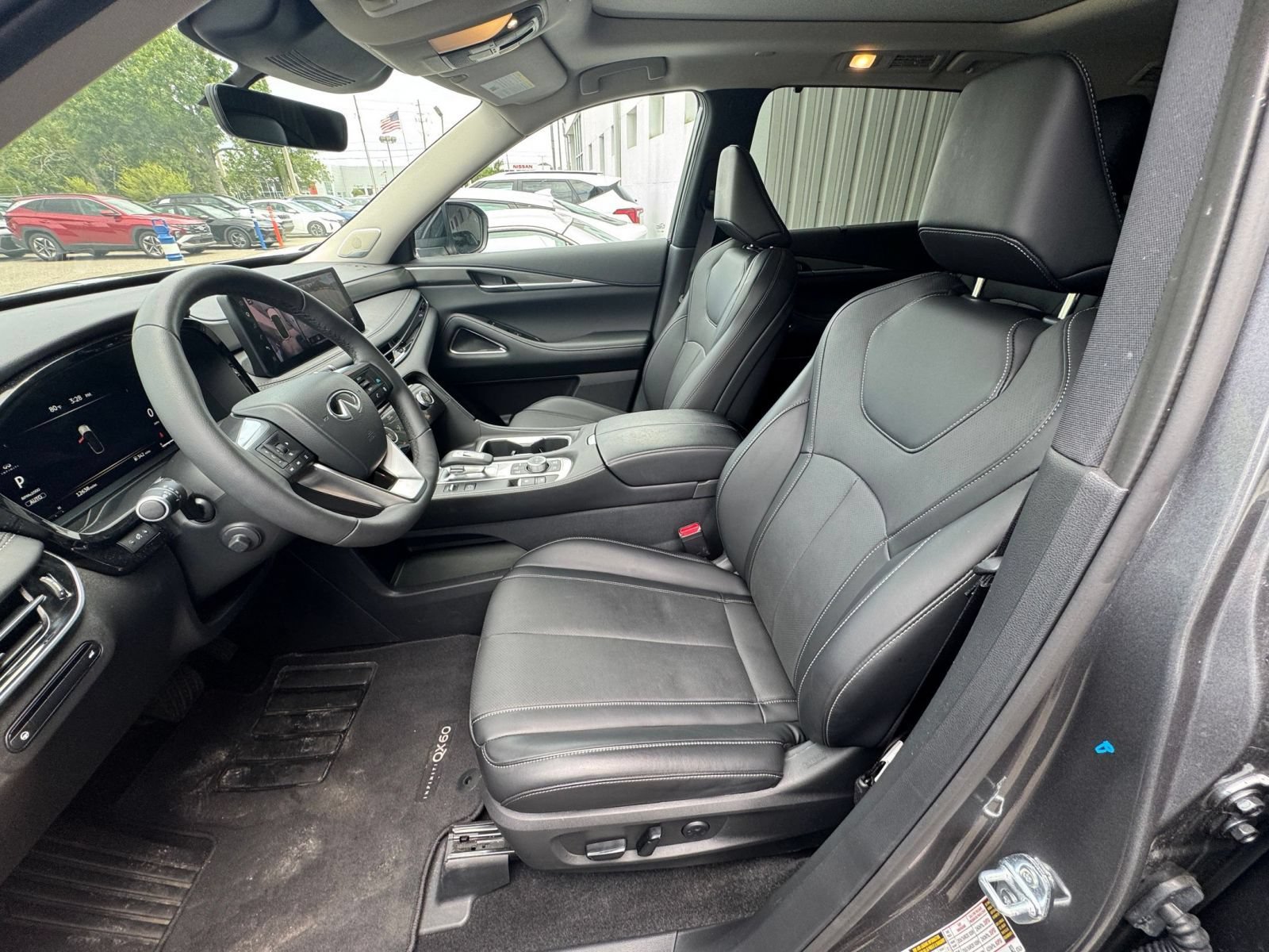 Used 2026 INFINITI QX60 Luxe AWD/4WD image 30