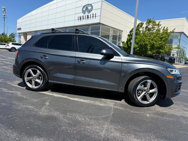 Used 2020 Audi Q5 2.0T Titanium Premium Plus AWD/4WD image 5