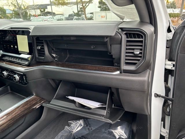 Used 2024 GMC Sierra 3500 SLE w/ SLE Value Package image 34