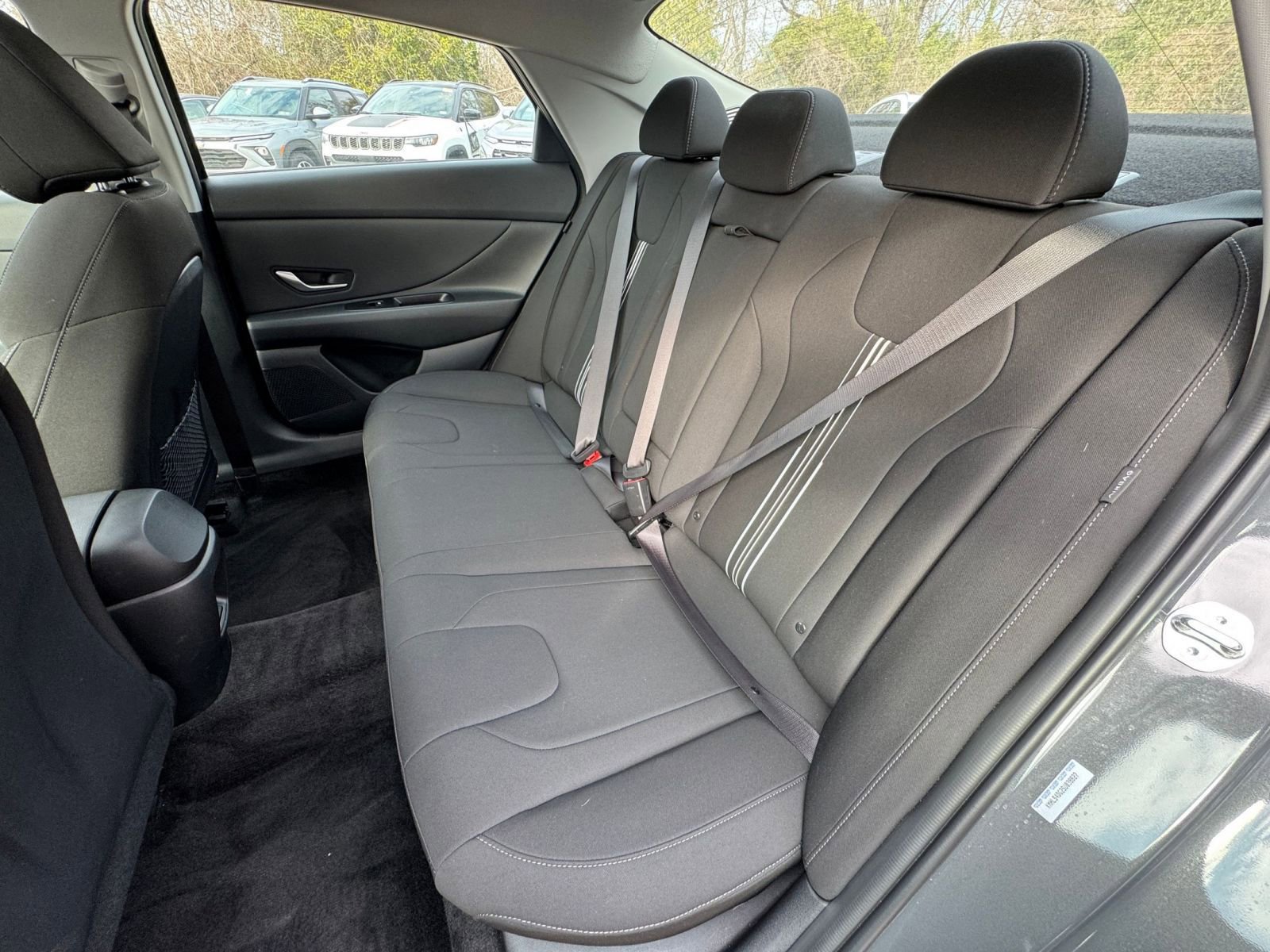 Used 2025 Hyundai Elantra SEL image 34