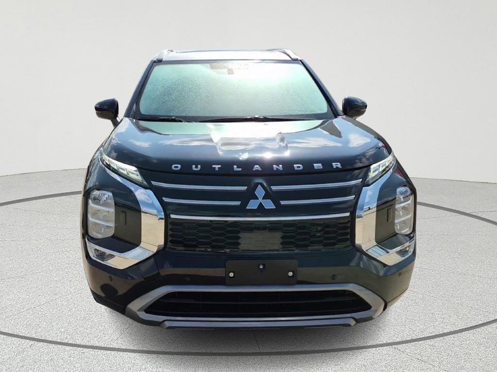 New 2025 Mitsubishi Outlander SEL image 2