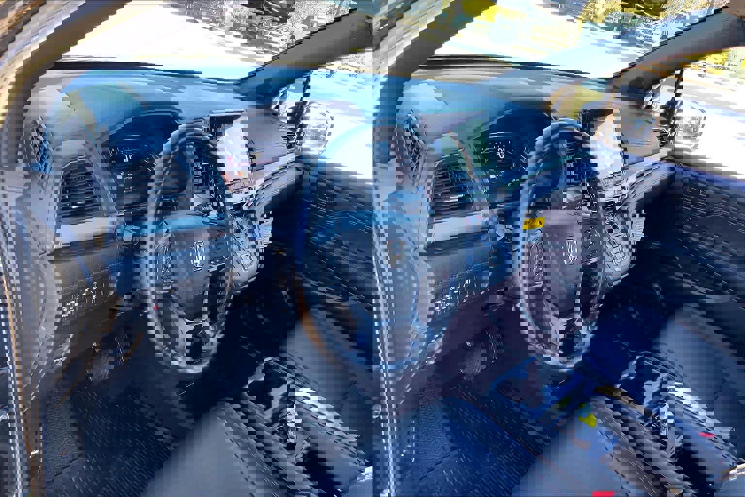 Used 2024 Honda Odyssey Sport image 17