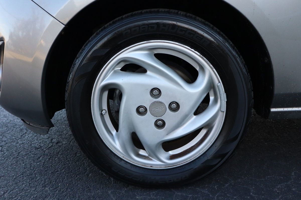 Used 2012 MAZDA MAZDA2 Touring image 41