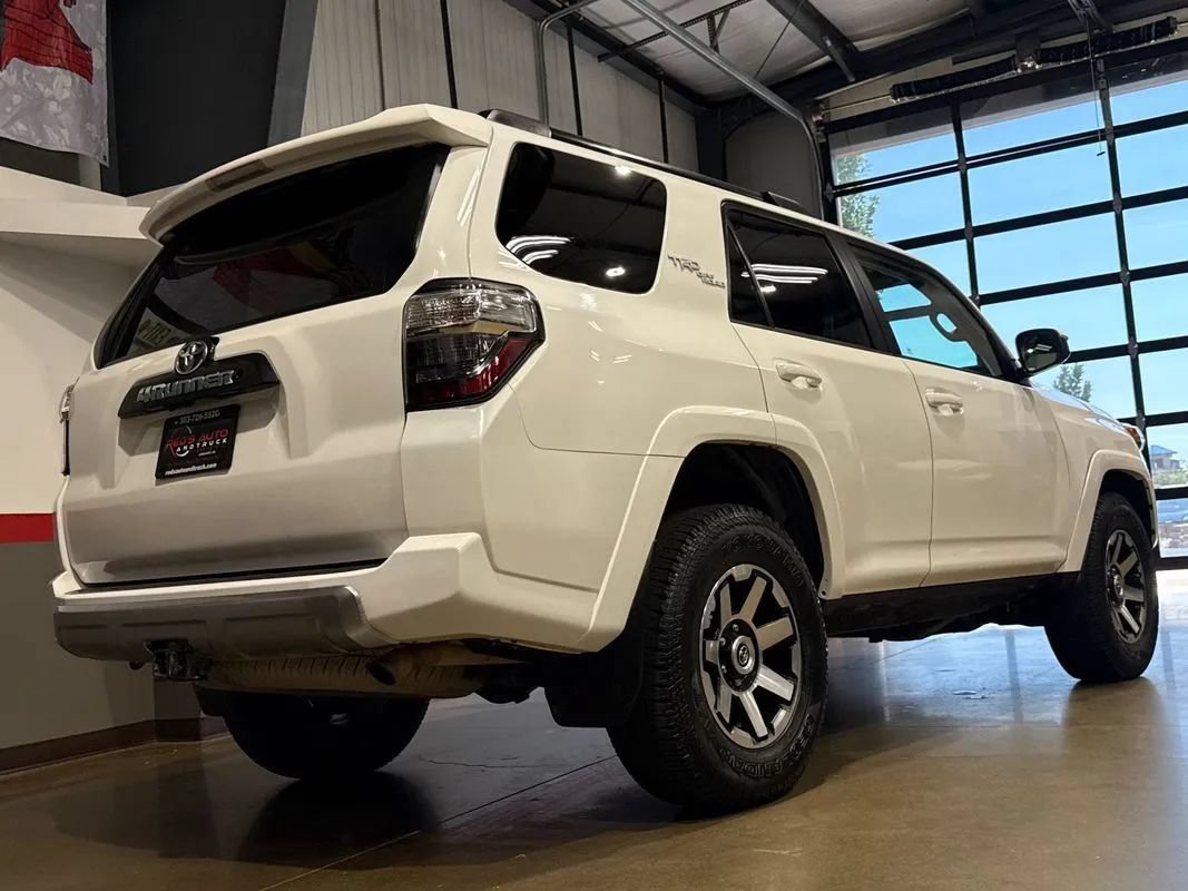 Used 2019 Toyota 4Runner TRD Off-Road AWD/4WD image 61