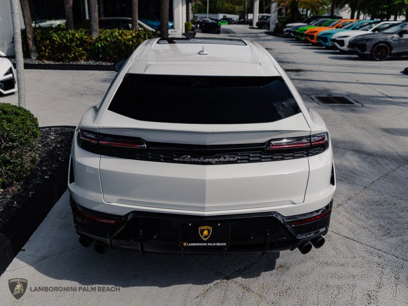 Used 2025 Lamborghini Urus SE image 4