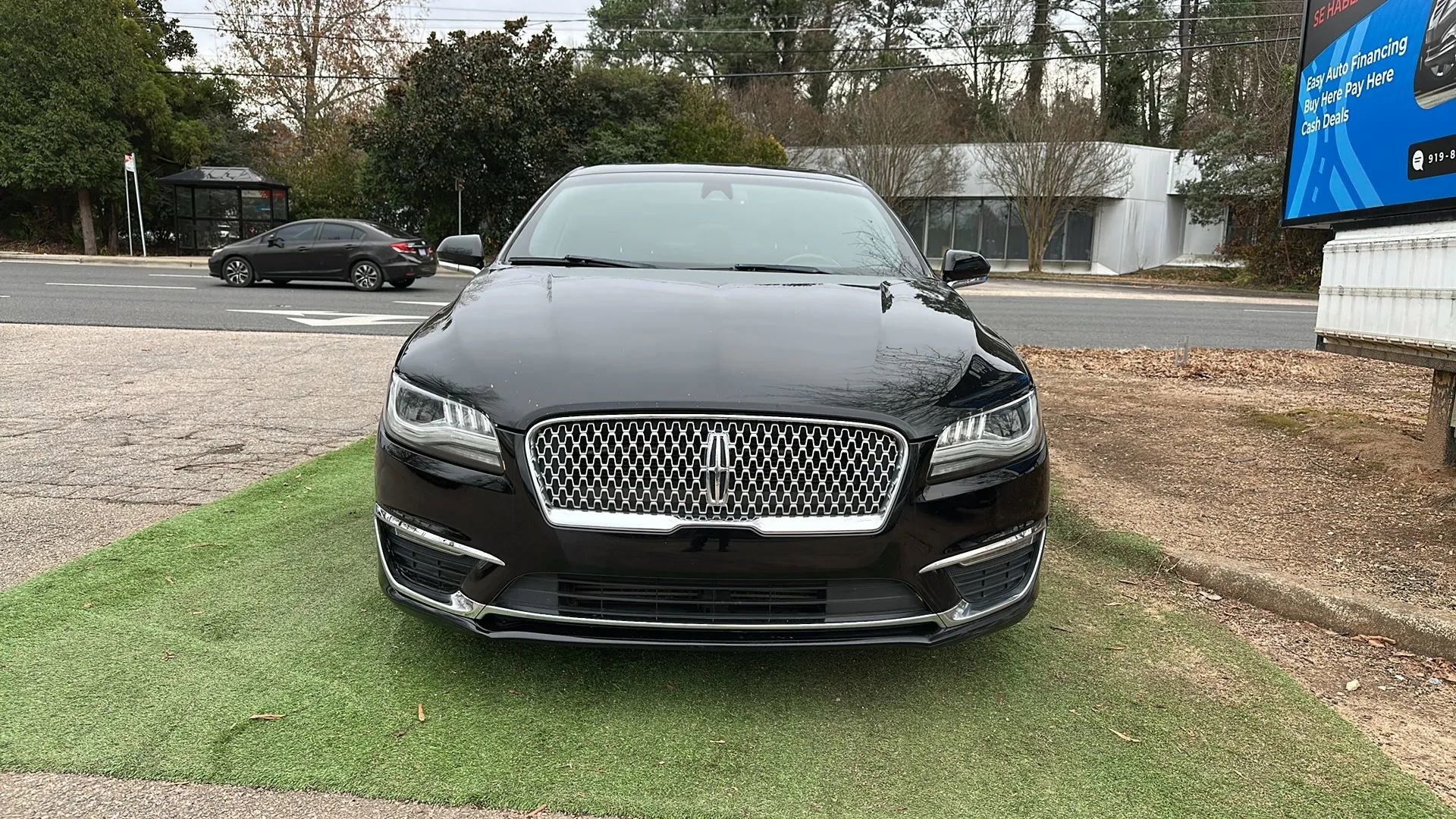 Used 2017 Lincoln MKZ Reserve w/ Climate Package image 3