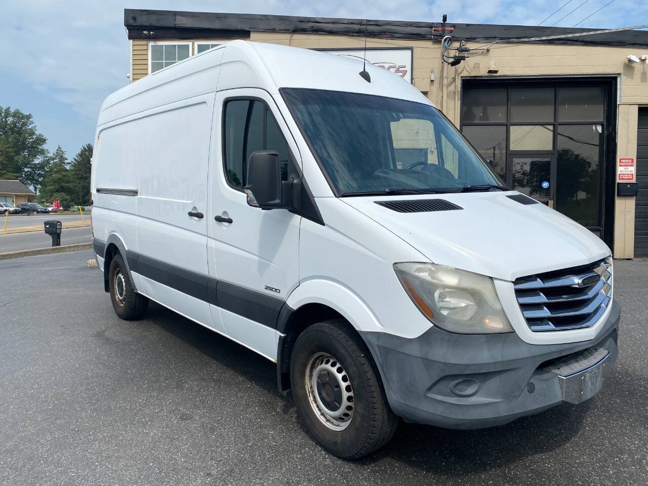 Used 2014 Freightliner Sprinter 2500