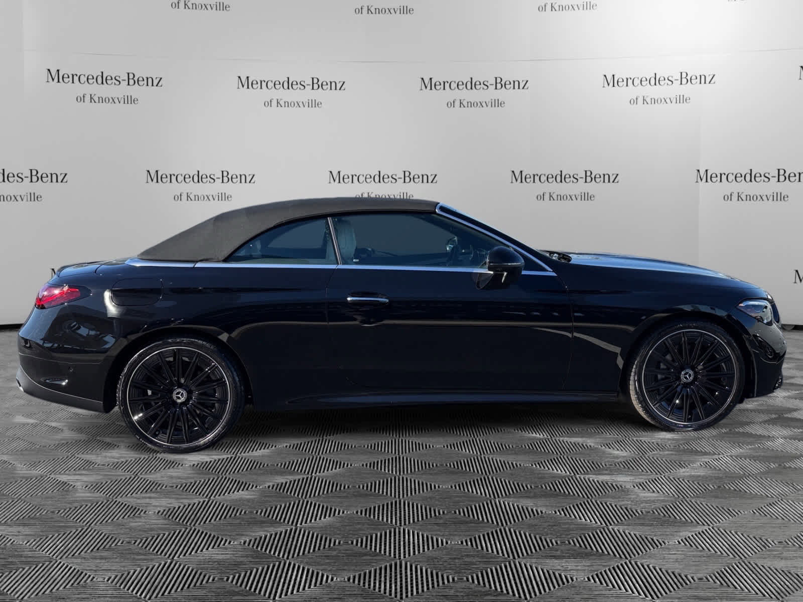 New 2026 Mercedes-Benz CLE 300 4MATIC Cabriolet image 6