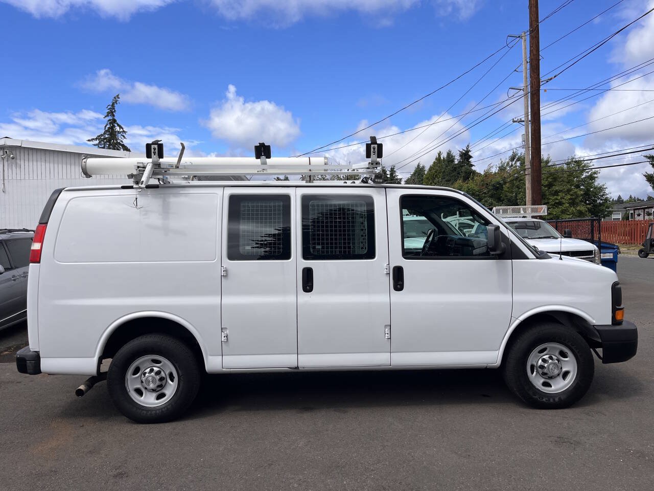 Used 2013 Chevrolet Express 2500 RWD image 6
