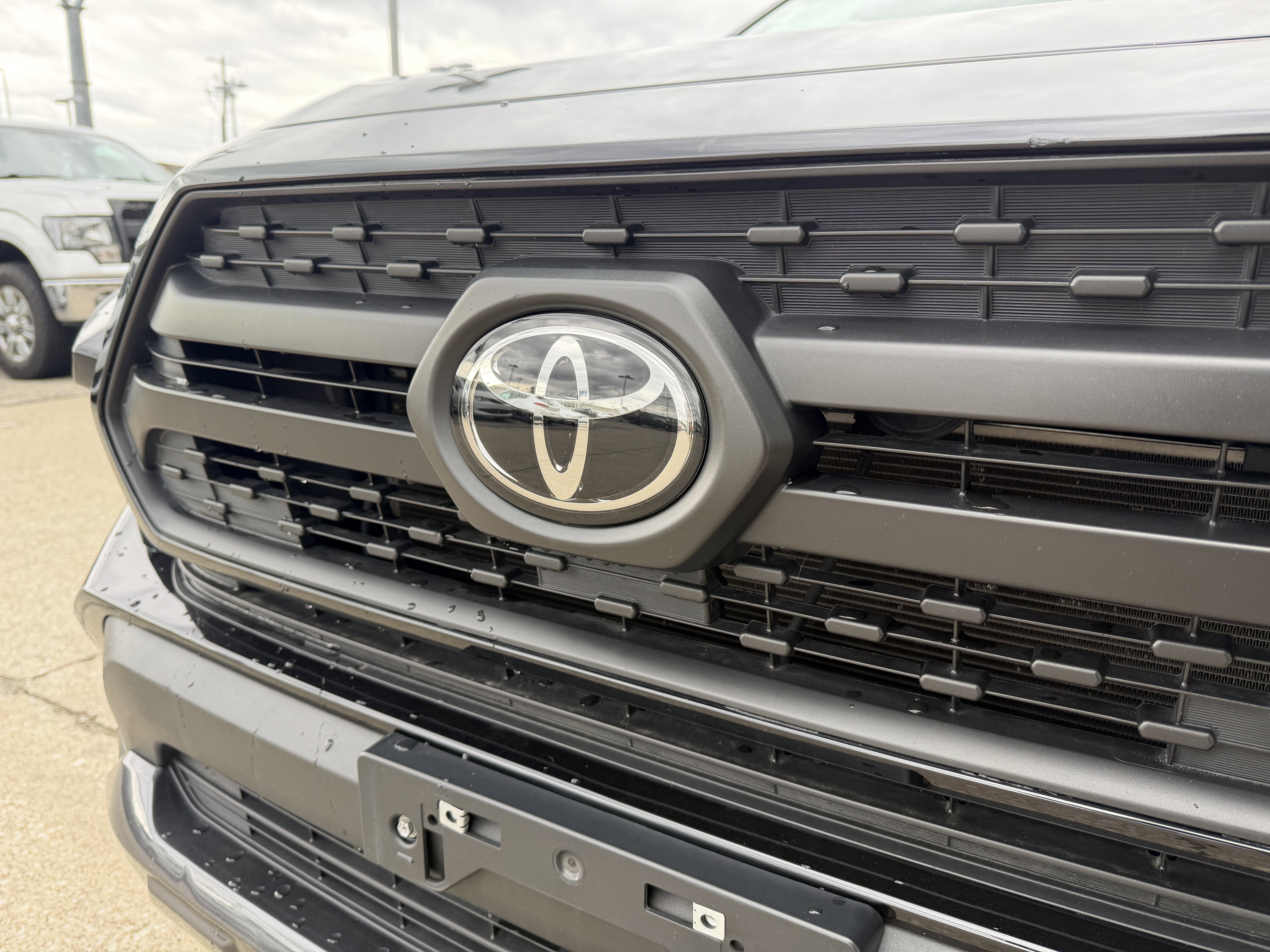 Used 2022 Toyota RAV4 TRD Off-Road image 19