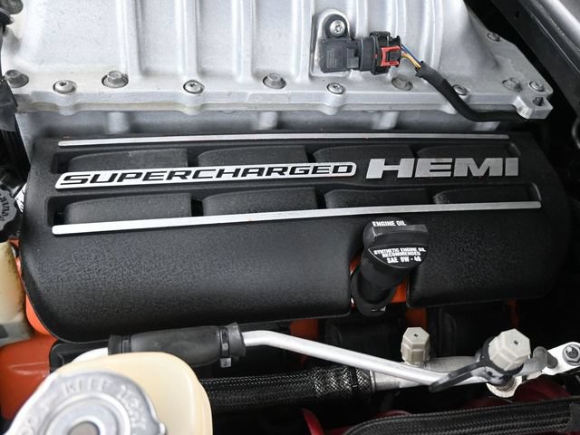Used 2017 Dodge Challenger SRT Hellcat RWD image 35
