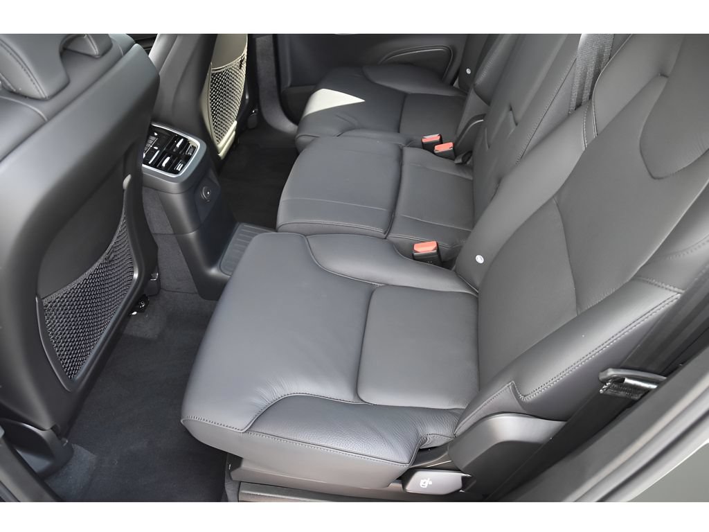 Certified 2024 Volvo XC90 T8 Plus w/ Protection Package Premier AWD/4WD image 14