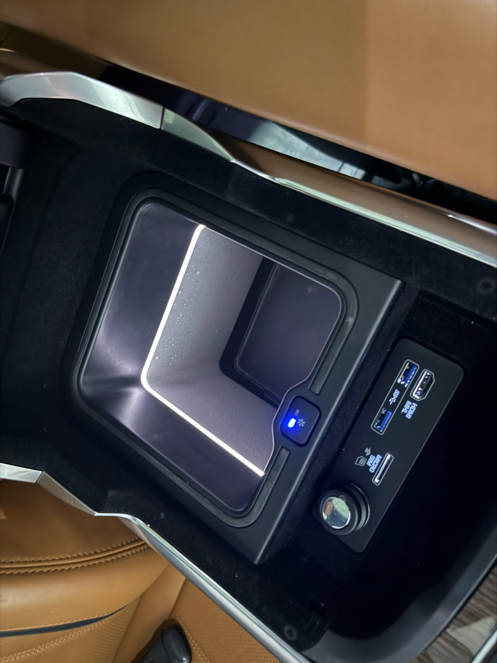 Used 2018 Land Rover Range Rover Sport Supercharged image 29