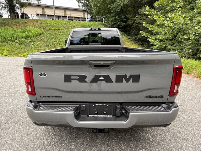 New 2026 RAM 3500 Limited AWD/4WD image 9