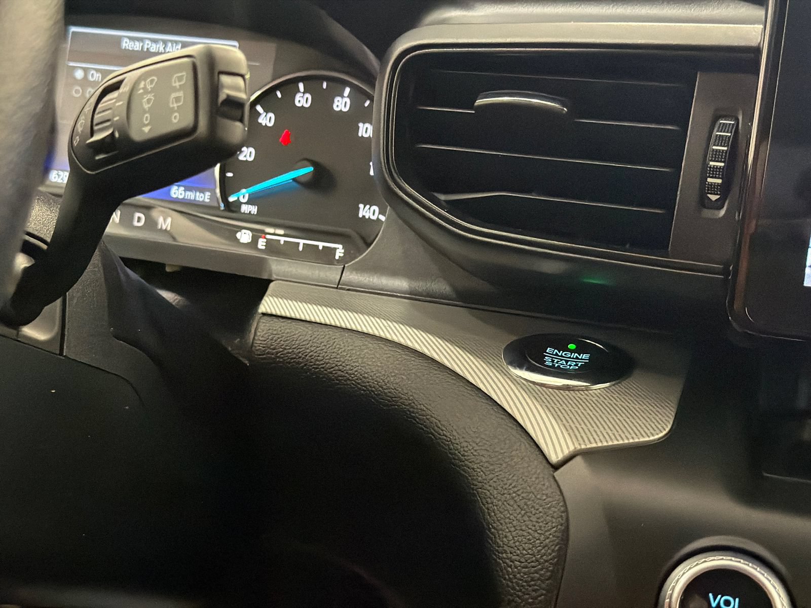 Used 2020 Ford Explorer XLT w/ Comfort Package AWD/4WD image 26