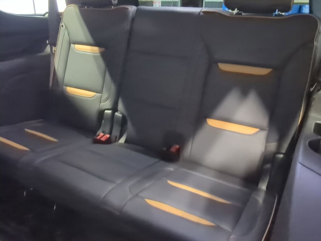 Used 2023 GMC Yukon AT4 w/ Technology Package image 35