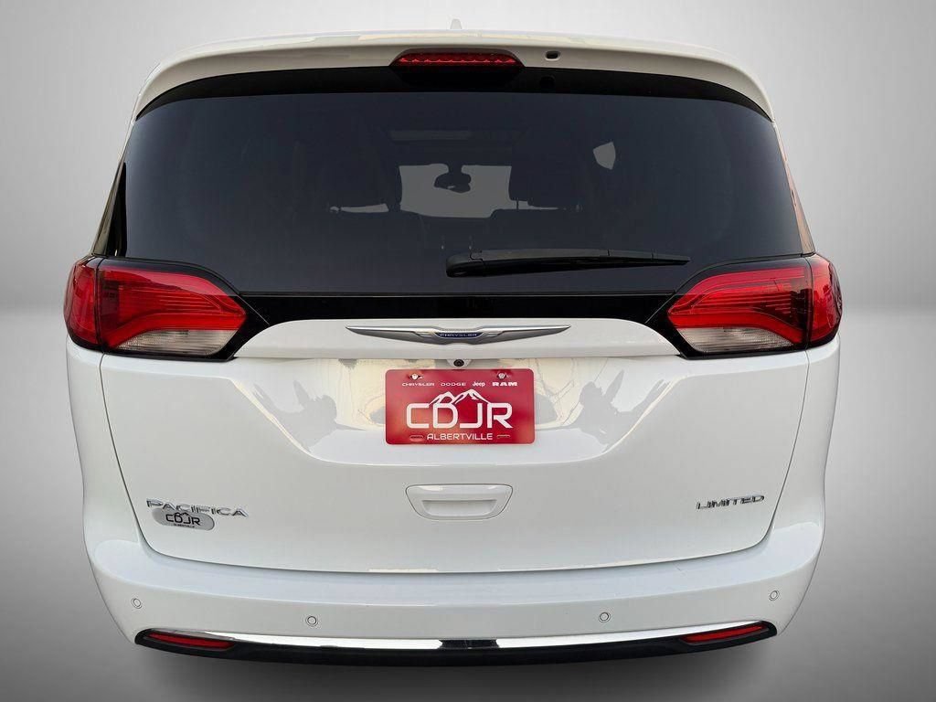 Used 2020 Chrysler Pacifica Limited FWD image 7